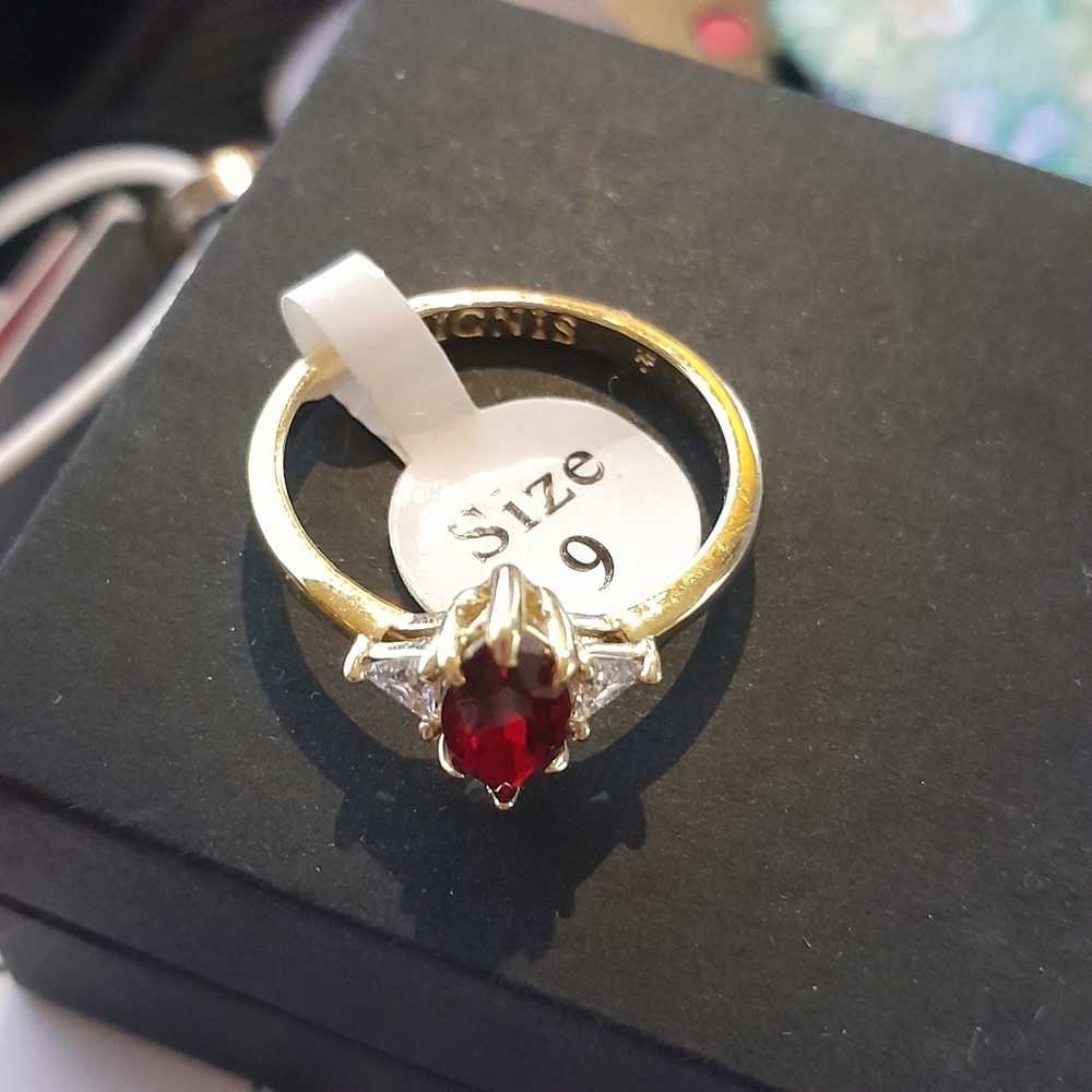 Fragrant Jewels Gold Ring with Red Gemstone Sz 9 - Picture 4 of 6
